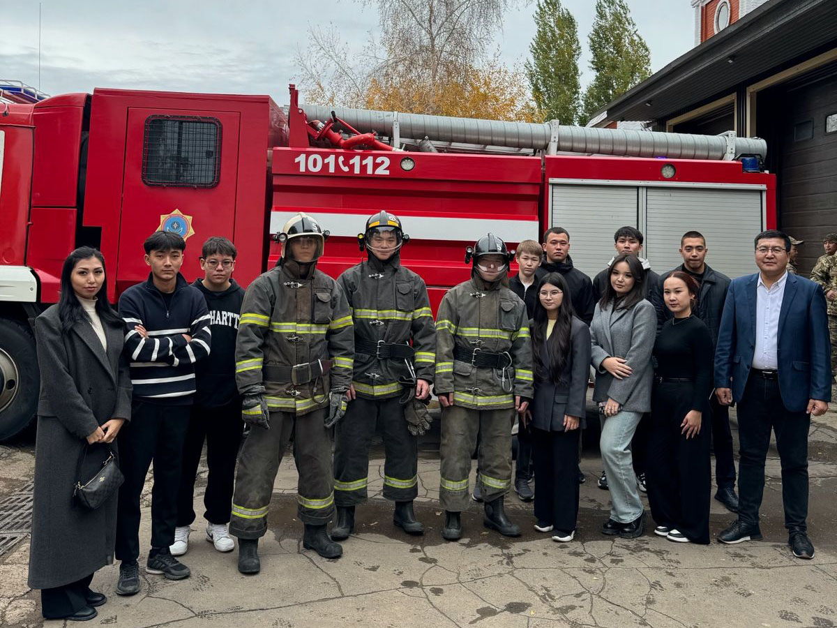 Тек ойыншықтары бар лесбиянкалар